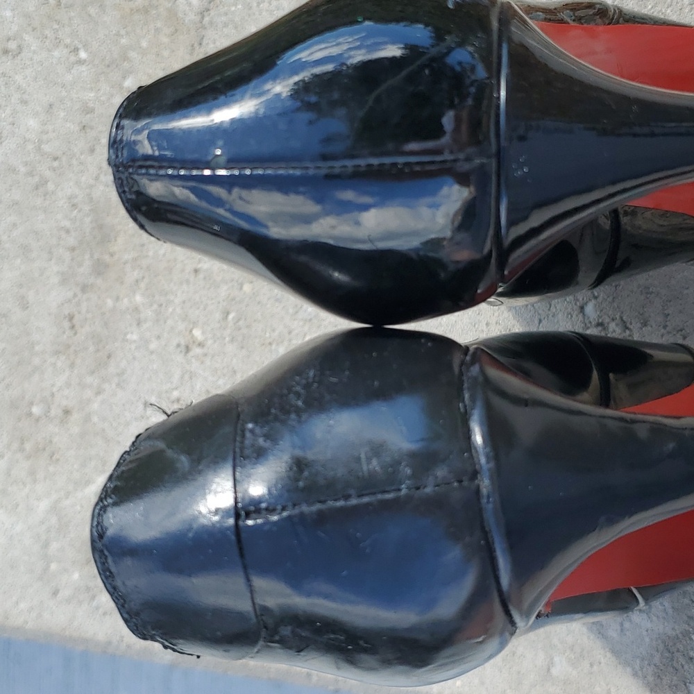 Christian Louboutin Paris Patent Leather High Heels Size 8 - Picture 3 of 16